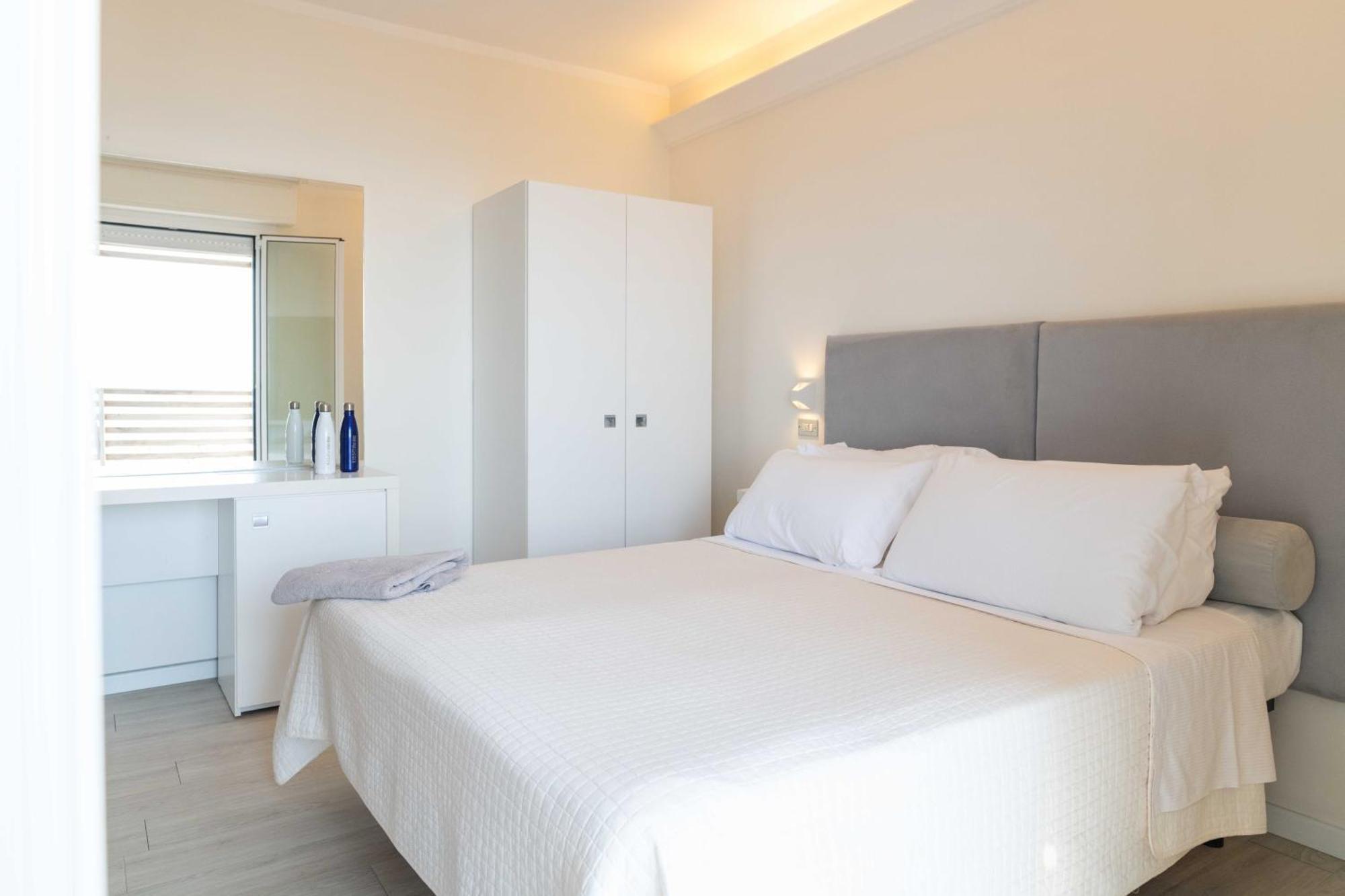 Kiss Beachfront Hotel & Restaurant Cervia Exterior photo