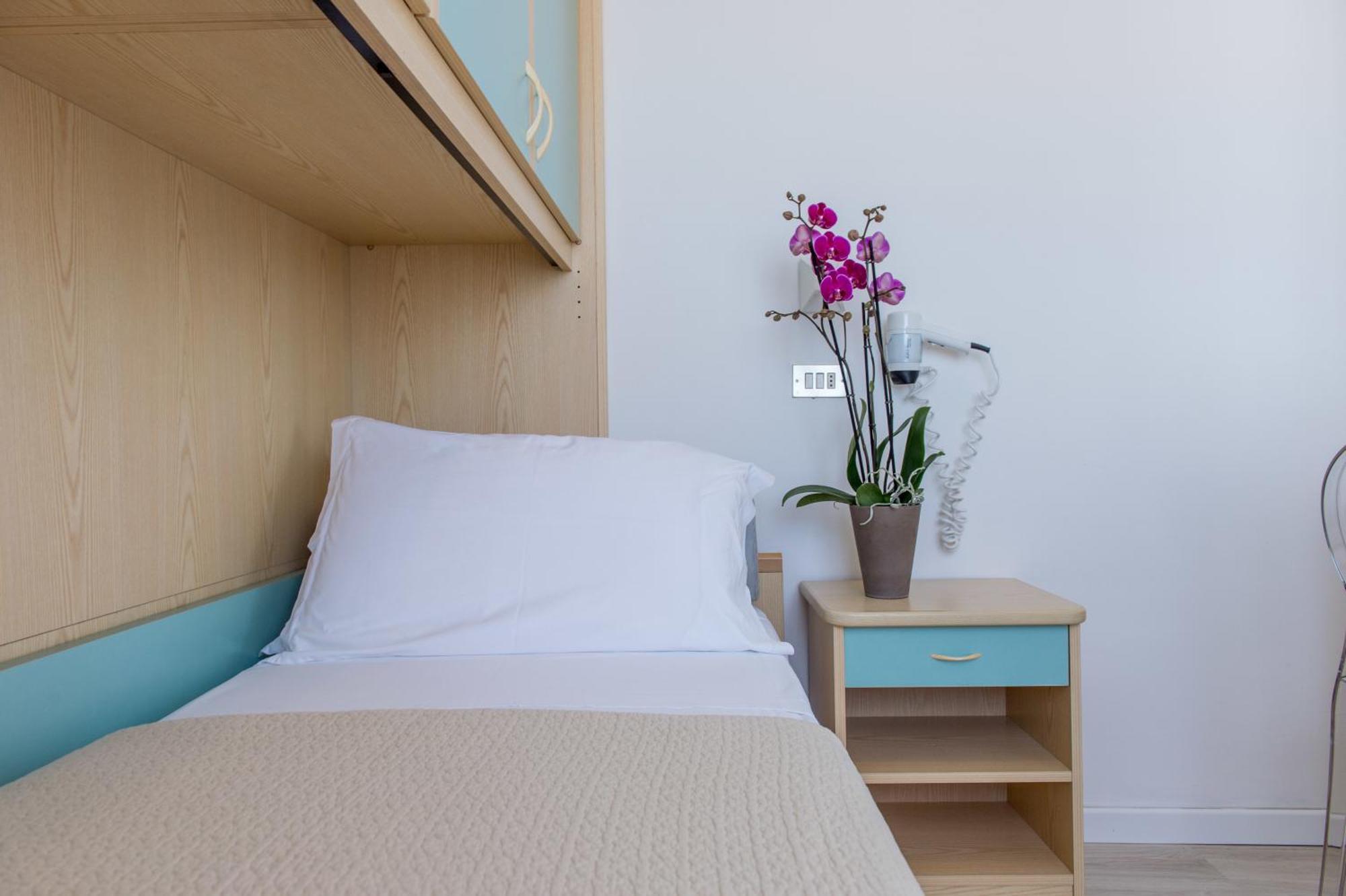 Kiss Beachfront Hotel & Restaurant Cervia Room photo